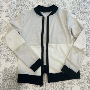Ultracor white zip up jacket women’s M
